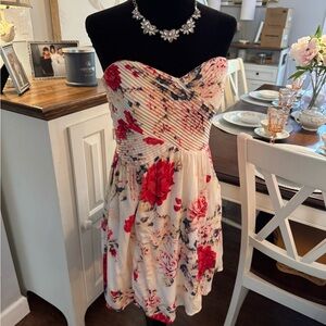 Beautiful strapless floral dress